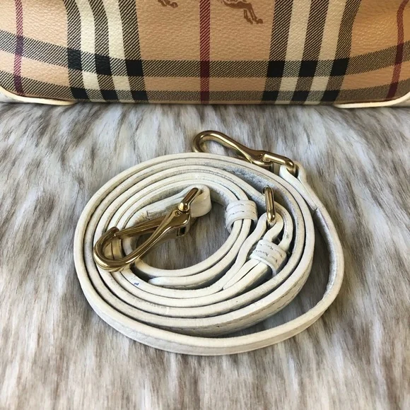 Burberry Beige/White Primrose Haymarket Crossbody Bag - Picture 4 of 13